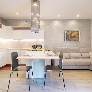 Cairoli 9 By Apartment